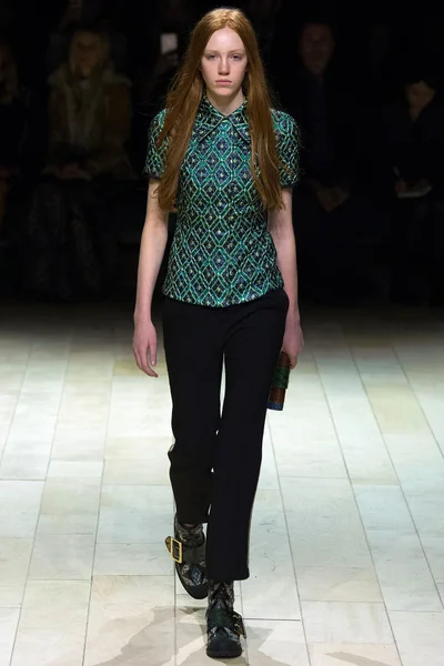 Look 95